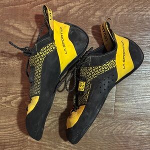 La Sportiva Katana Climbing Shoes - Men’s 11.5.US/ 45EU